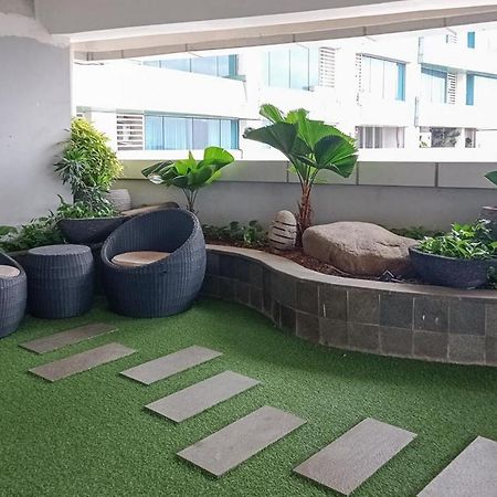Redliving Apartemen Grand Kamala Lagoon - Pekayon Tower Barclay North Bekasi Luaran gambar