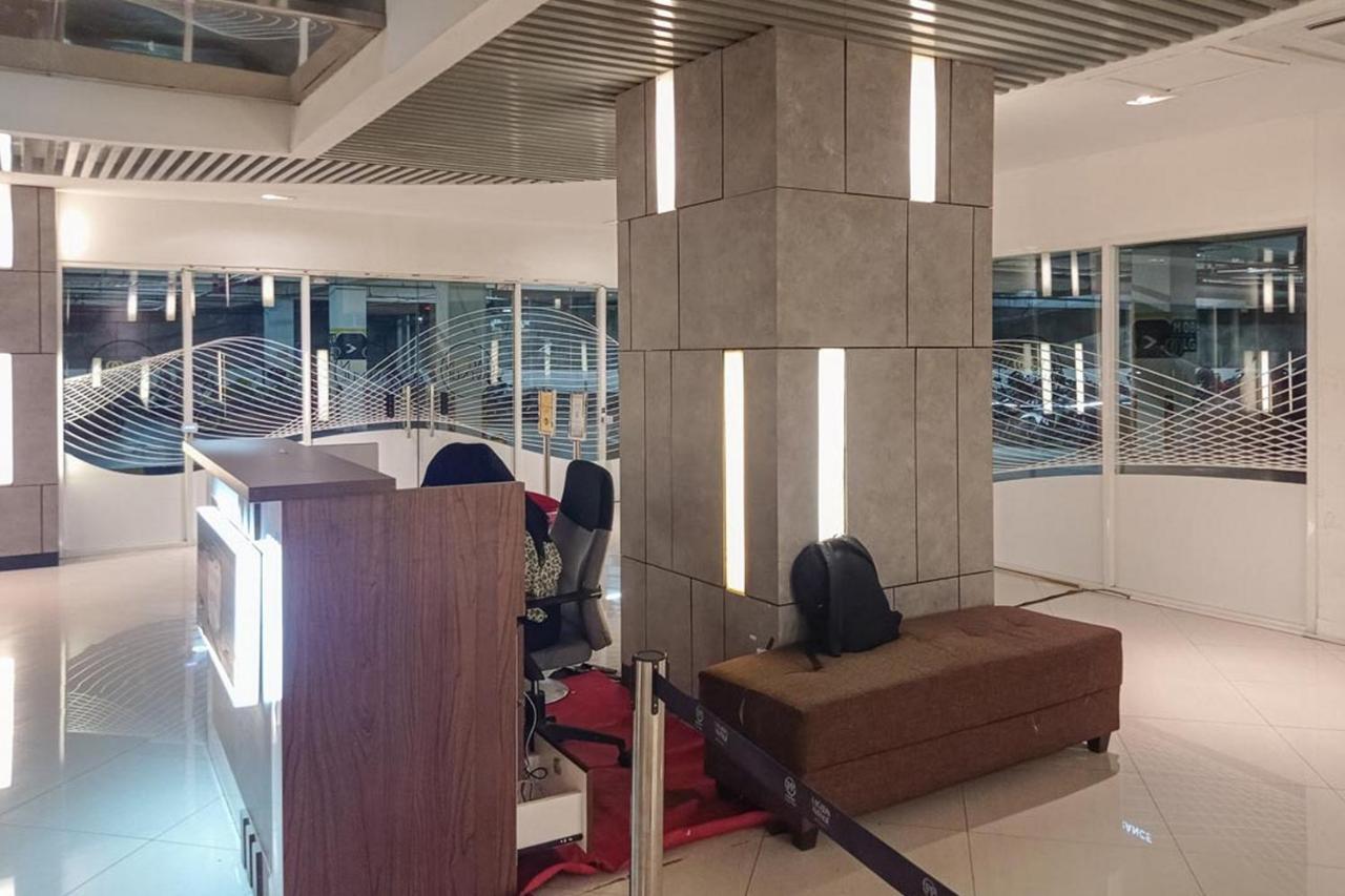 Redliving Apartemen Grand Kamala Lagoon - Pekayon Tower Barclay North Bekasi Luaran gambar